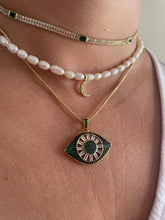 Load image into Gallery viewer, Wisdom Pearl Luna Necklace